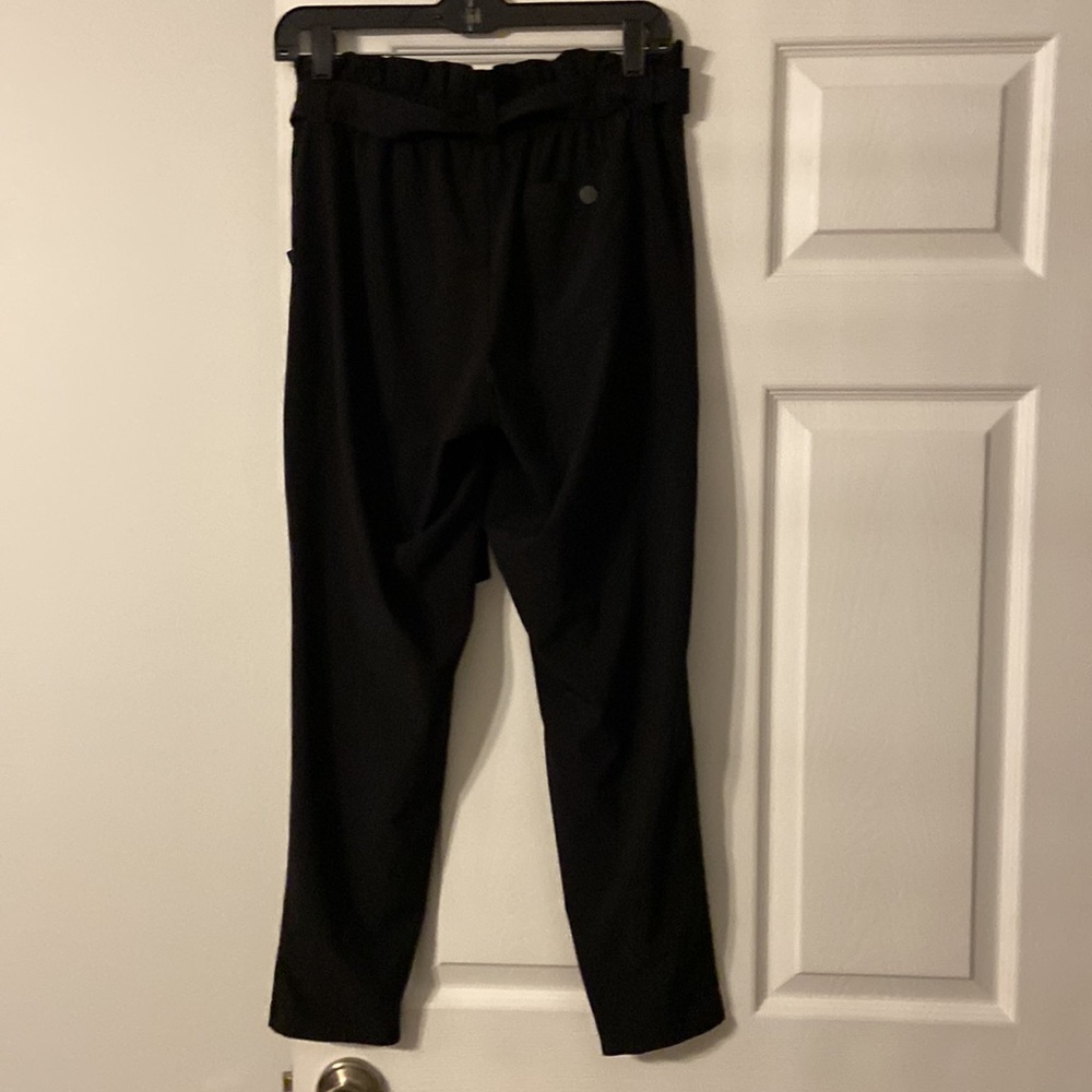 Athleta Women Pants size 4  inseam 28” excellent condition - Picture 5 of 12
